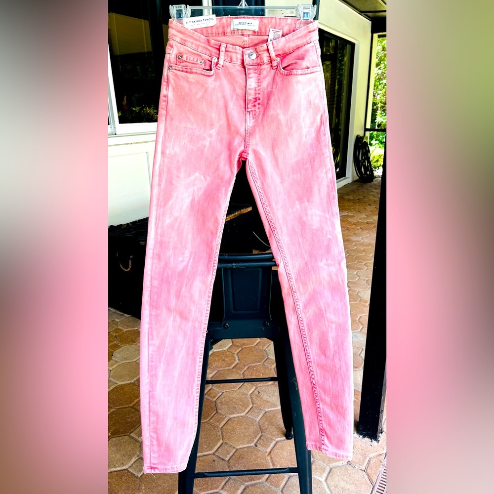 Zara pink wash skinny jeans. NWT